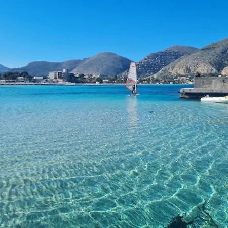 La Casetta Degli Ulivi بيت للعطل